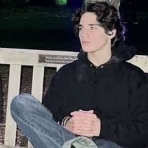 Meet your Posher, Gabriel